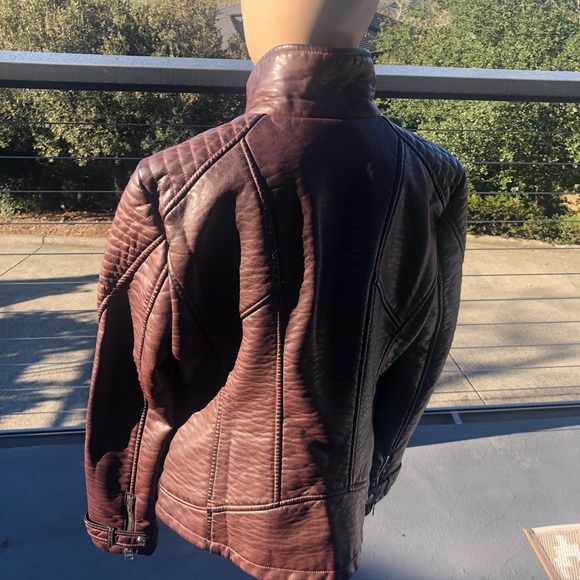Guess leather jacket - Picture 4 of 9